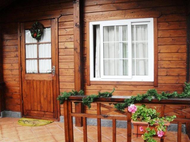 Etna Hut Bed & Breakfast Nicolosi Exterior photo